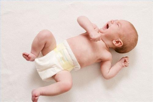 Comment stimuler Senses un nouveau-né