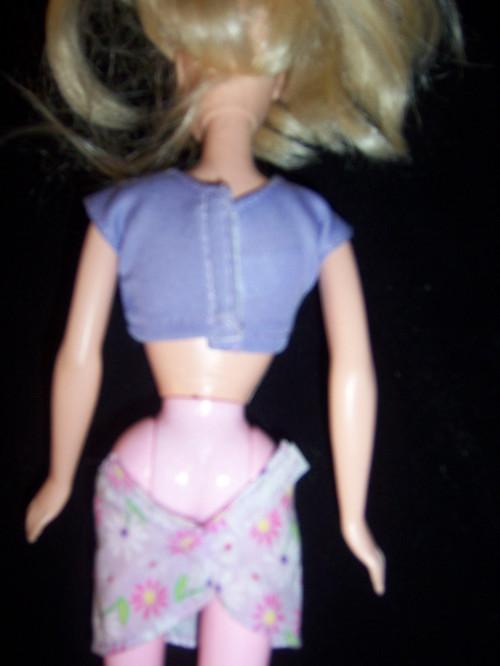 Comment identifier l'année une poupée Barbie a été fabriqué