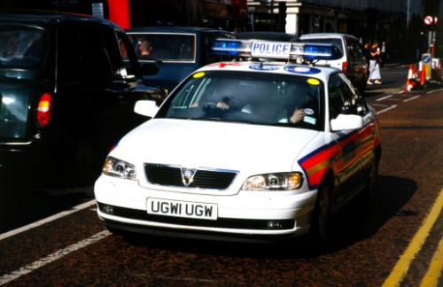 Comment obtenir une voiture de police britannique sur "Grand Theft Auto: San Andreas" pour PS2