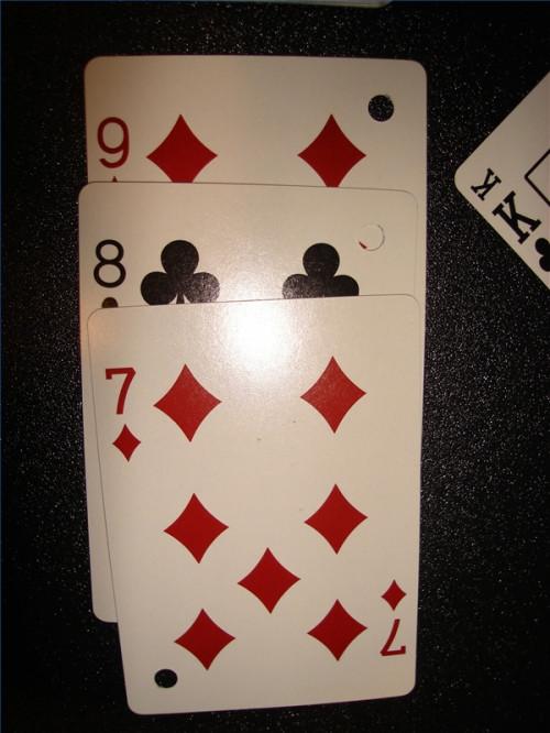 Règles pour les rois dans le jeu de cartes d'angle