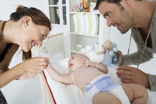 Comment choisir Diapers pour un nouveau-né