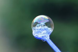 Projets scientifiques sur ce qui affecte la taille des bulles