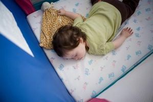 Comment aider 2-Year Olds Go to Sleep