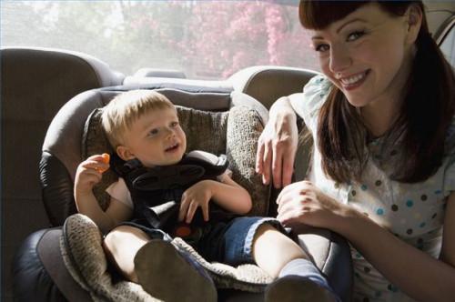 Comment choisir un siège d'auto pour enfants à besoins spéciaux