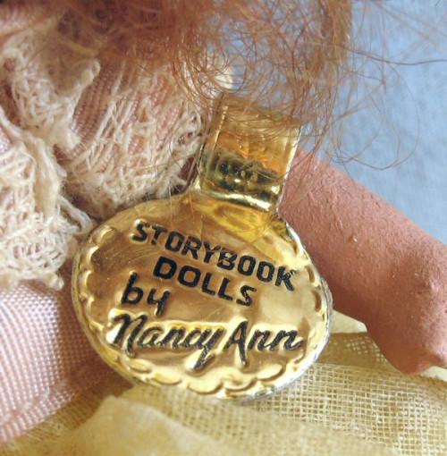 Comment recueillir Nancy Ann Storybook Dolls