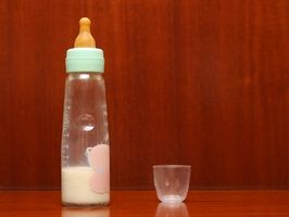 Comment chauffer le lait pour bébé dans le four micro-ondes