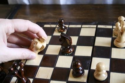 Règles d'échecs Pieces Touching